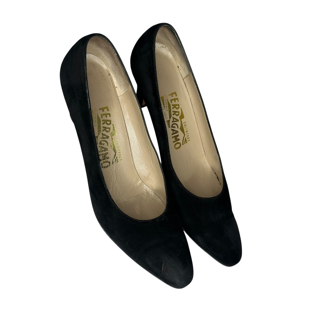 Salvatore Ferragamo Pumps 7.5 AA Black Suede Almond Toe Mid Heel Made in Italy